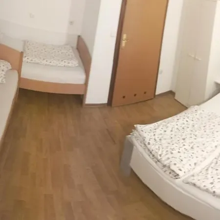 Gasthuis Gubanec Cerklje na Gorenjskem