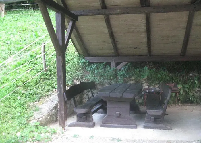 古班尼克公寓 2*